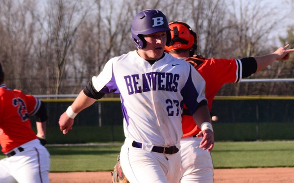 Beavers move to 5-4 with sweep of Baruch