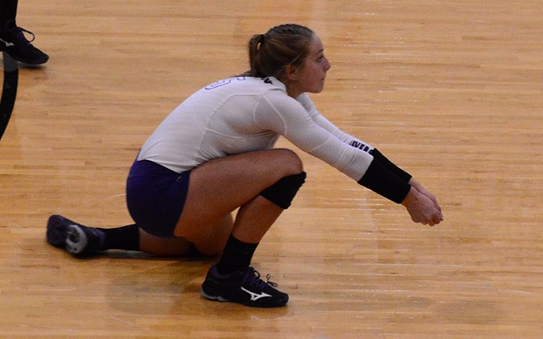 Bluffton splits a pair of four-setters at Spiketacular