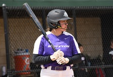 Bluffton rallies for sweep of Ravens